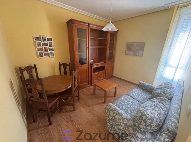 Apartamento en Alquiler en C. Tenerías, 6 en San Pedro de la Fuente