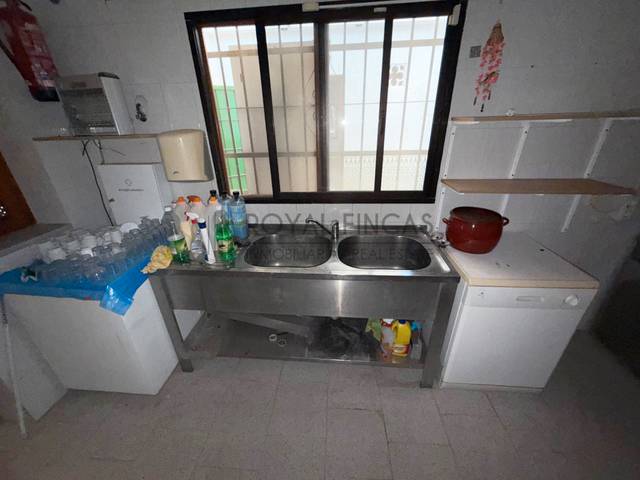 Local comercial en Alquiler en Avenida las Palmeras, 162 en Arroyo de la Miel