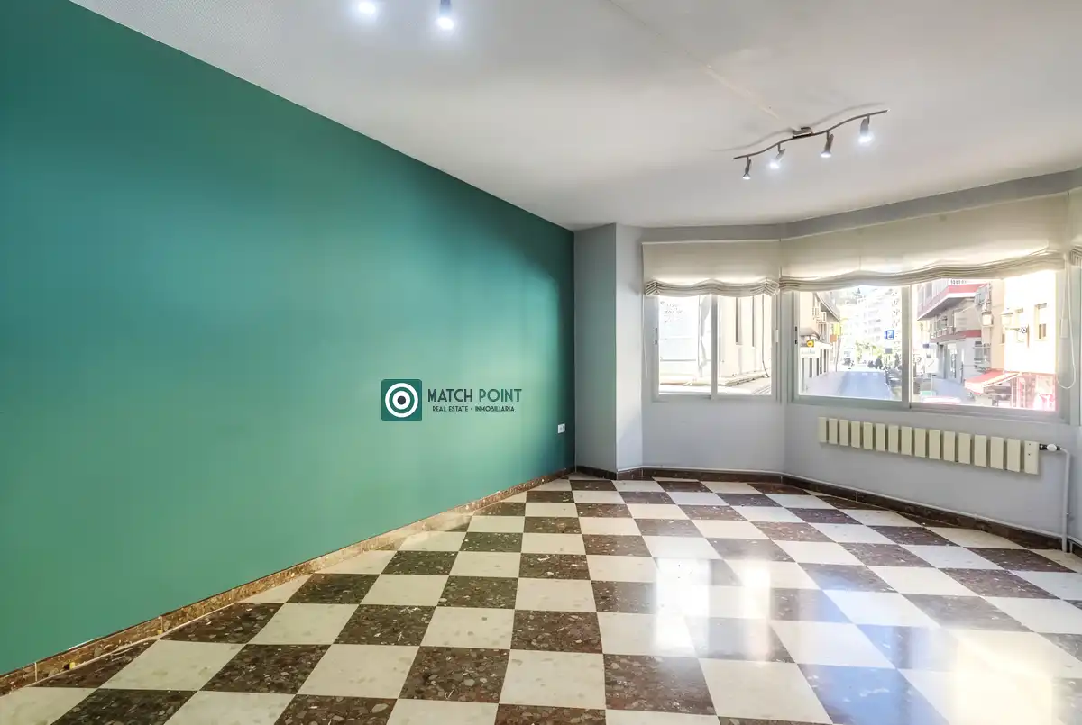 Piso con ascensor en venta en Plaza Madrid, imagen 2