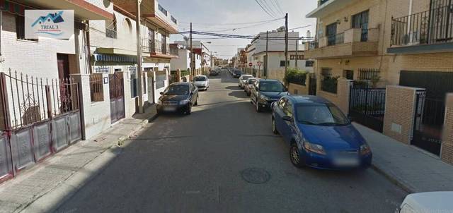 Casa adosada en Venta en Calle GUADIX en Palmete