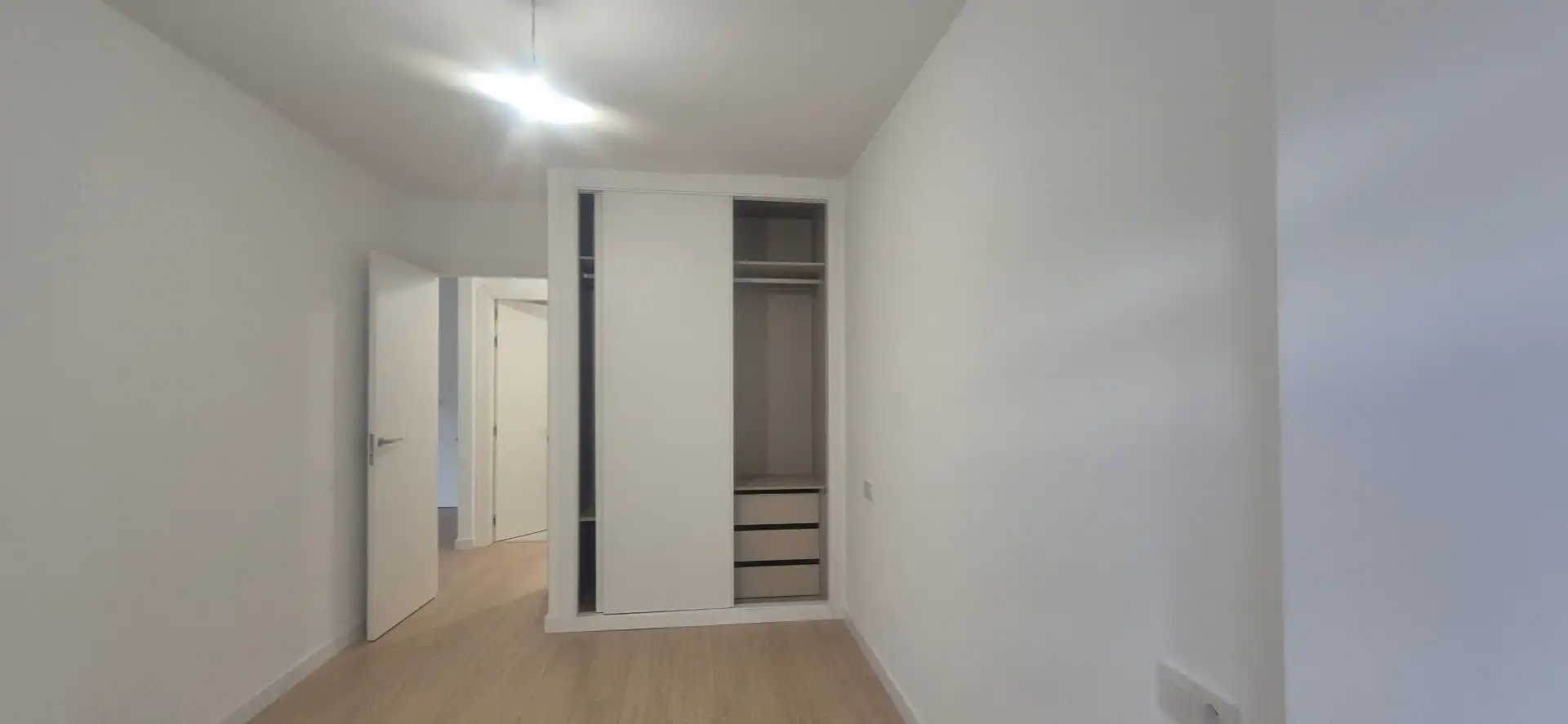 Dormitori de Apartament en venda en Moaña amb Calefacció, Jardí privat i Parquet