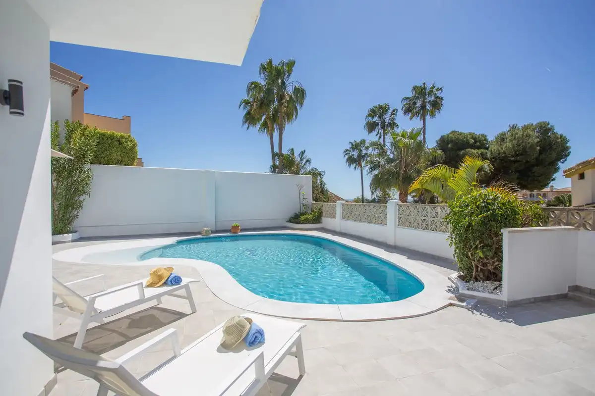 Swimming pool of Houses for sale in Mijas  with Air Conditioner, Heating and Private garden