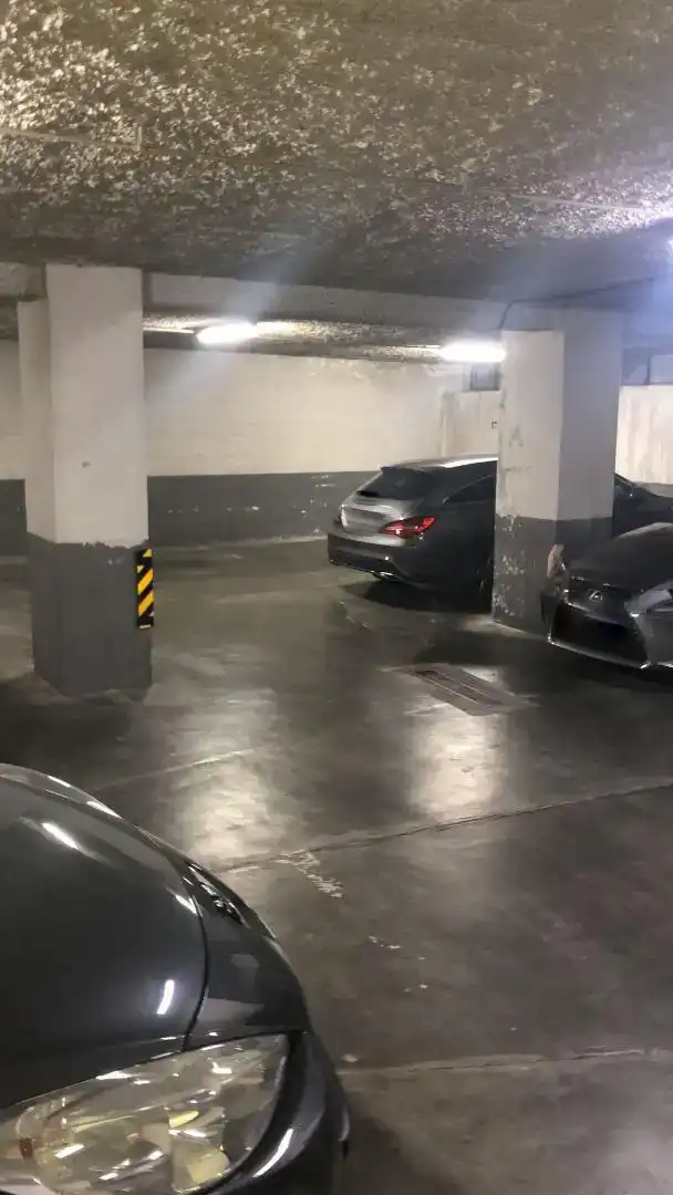 Parking of Garage for rent in Madrid