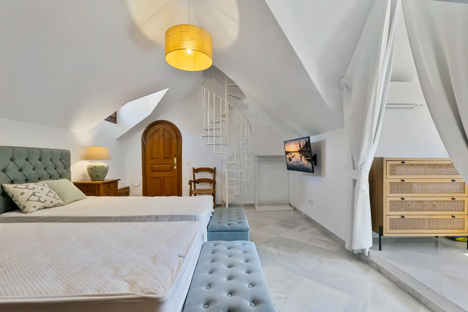 Schlafzimmer von Haus oder Chalet zur Miete in Marbella mit Klimaanlage, Privatgarten und Terrasse
