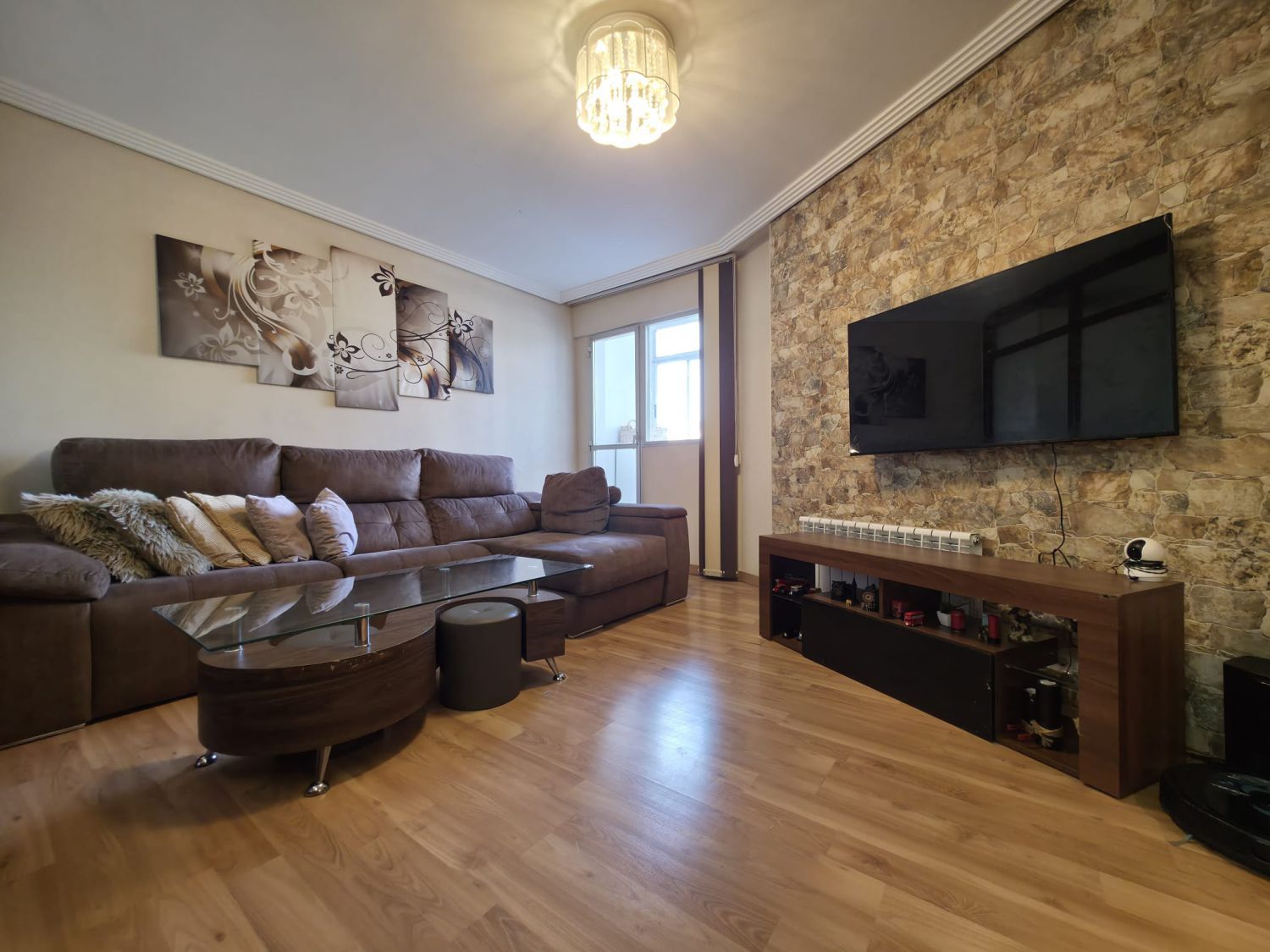 Sala d'estar de Pis en venda en Vitoria - Gasteiz amb Calefacció, Terrassa i Traster