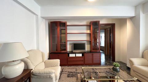 Foto 2 de Piso de alquiler en  Benidorm, Los Castros, Cantabria