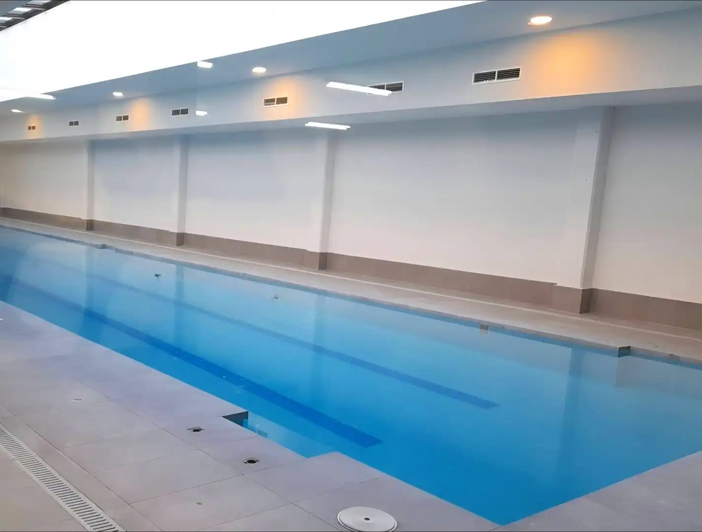 Piscina de Estudio en venta en San Sebastián de los Reyes con Aire acondicionado, Calefacción y Terraza