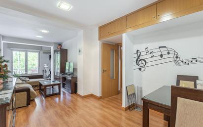 Flat for sale in  Granada Capital  with Air Conditioner