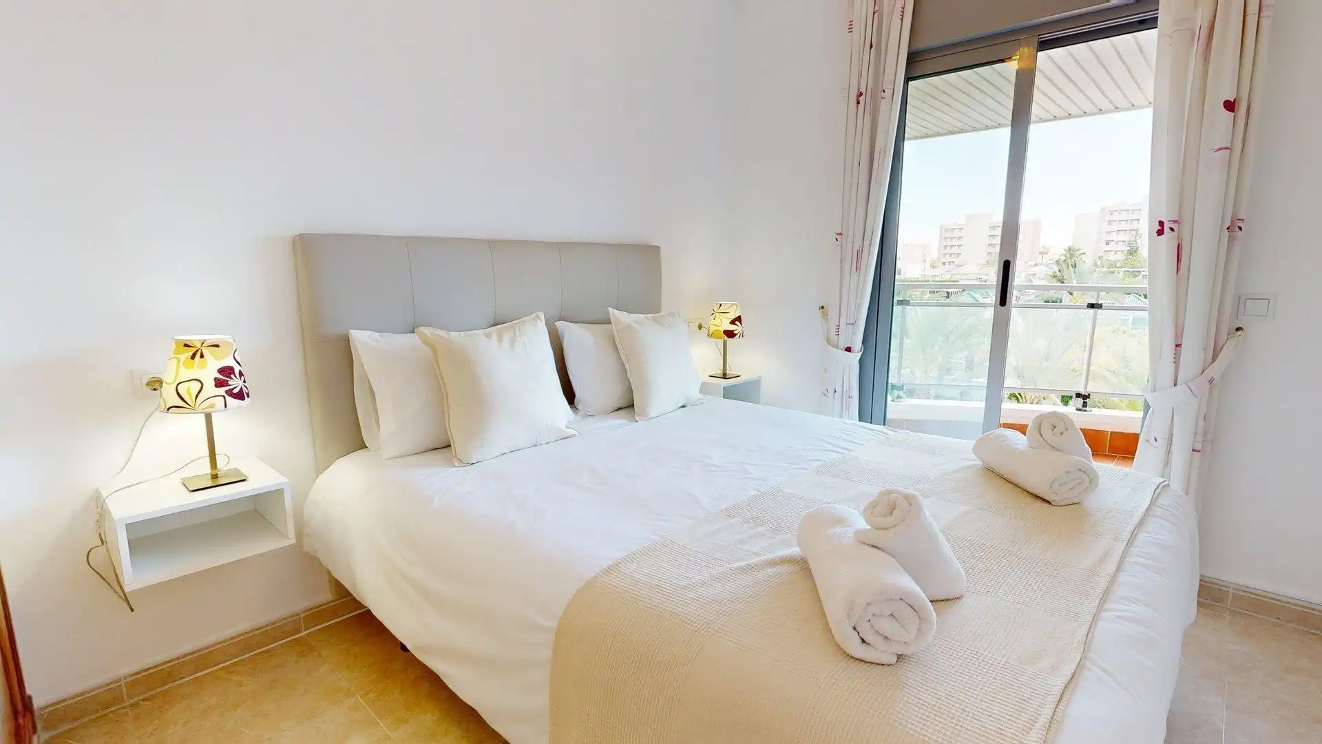 Bedroom of Apartments for rent in Elche / Elx  with Air Conditioner, Heating and Private garden