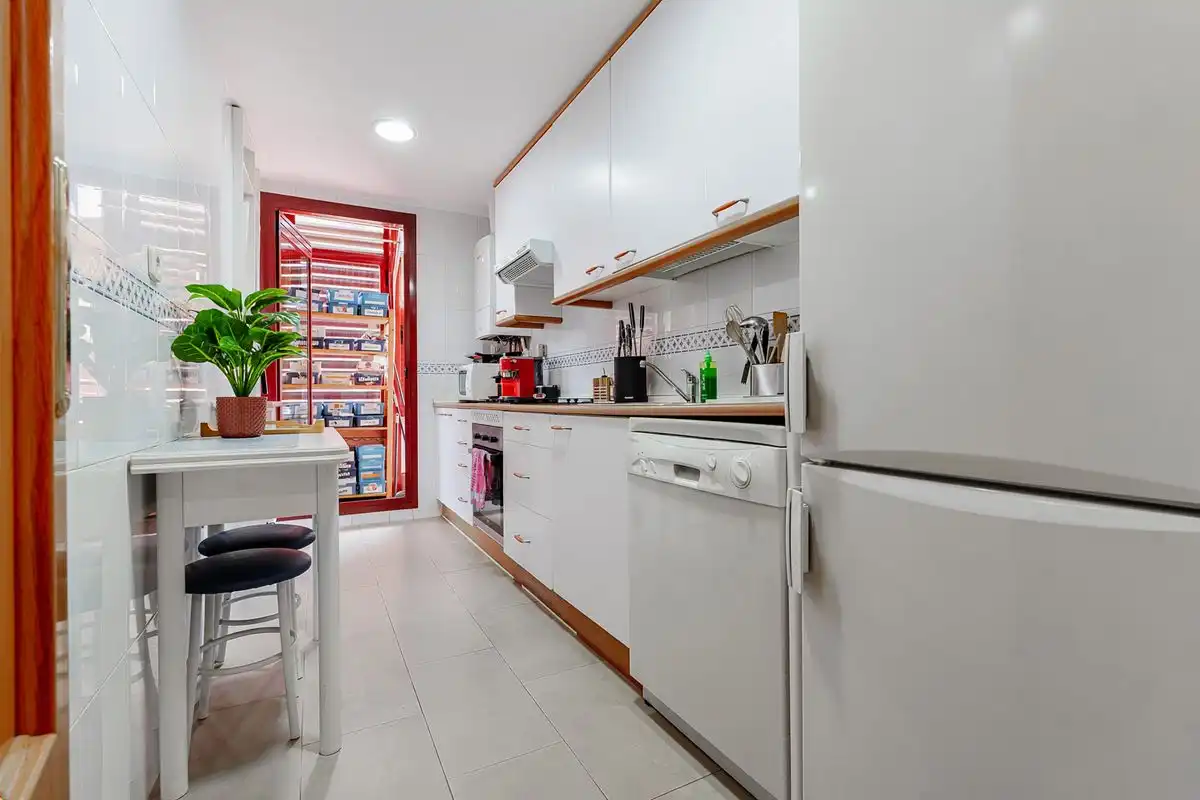Kitchen of Flat for sale in Alcalá de Henares  with Air Conditioner, Heating and Private garden