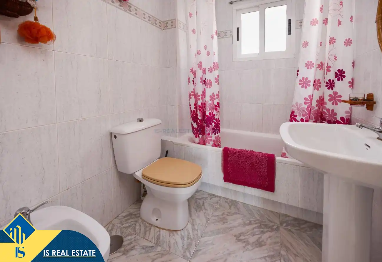 Apartamento con piscina en venta en Playa de los Locos, imagen 20