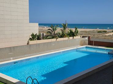 Apartamento con piscina en venta en Baixador