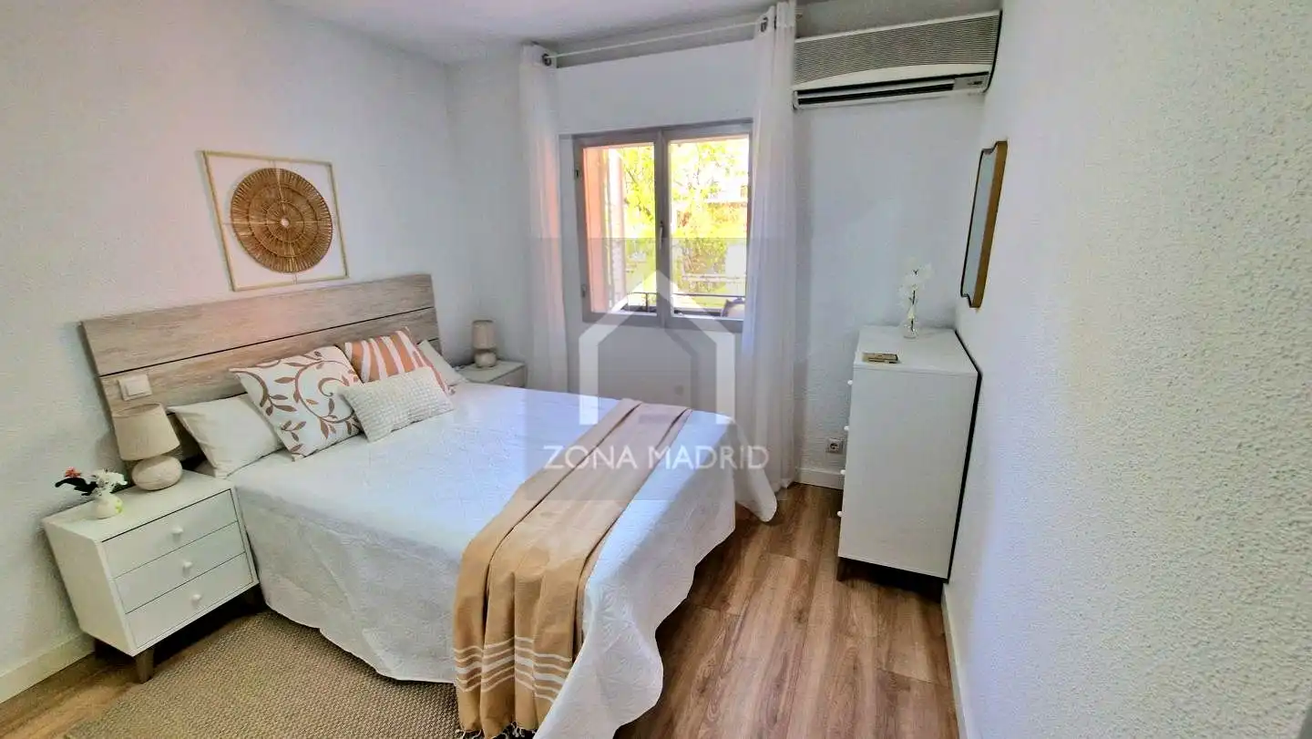 Habitación de Piso en venta en Madrid con Aire acondicionado, Terraza y Amueblado