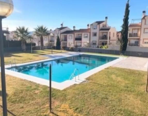 Foto 1 de Casa adosada en venda a Calle Jorge Luis Borges, Atarfe, Granada