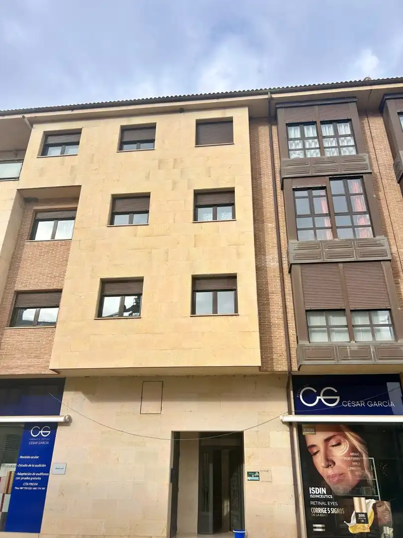 Exterior view of Flat for rent in Valencia de Don Juan  with Heating and Terrace