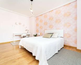 Bedroom of Flat to share in Sevilla la Nueva  with Terrace