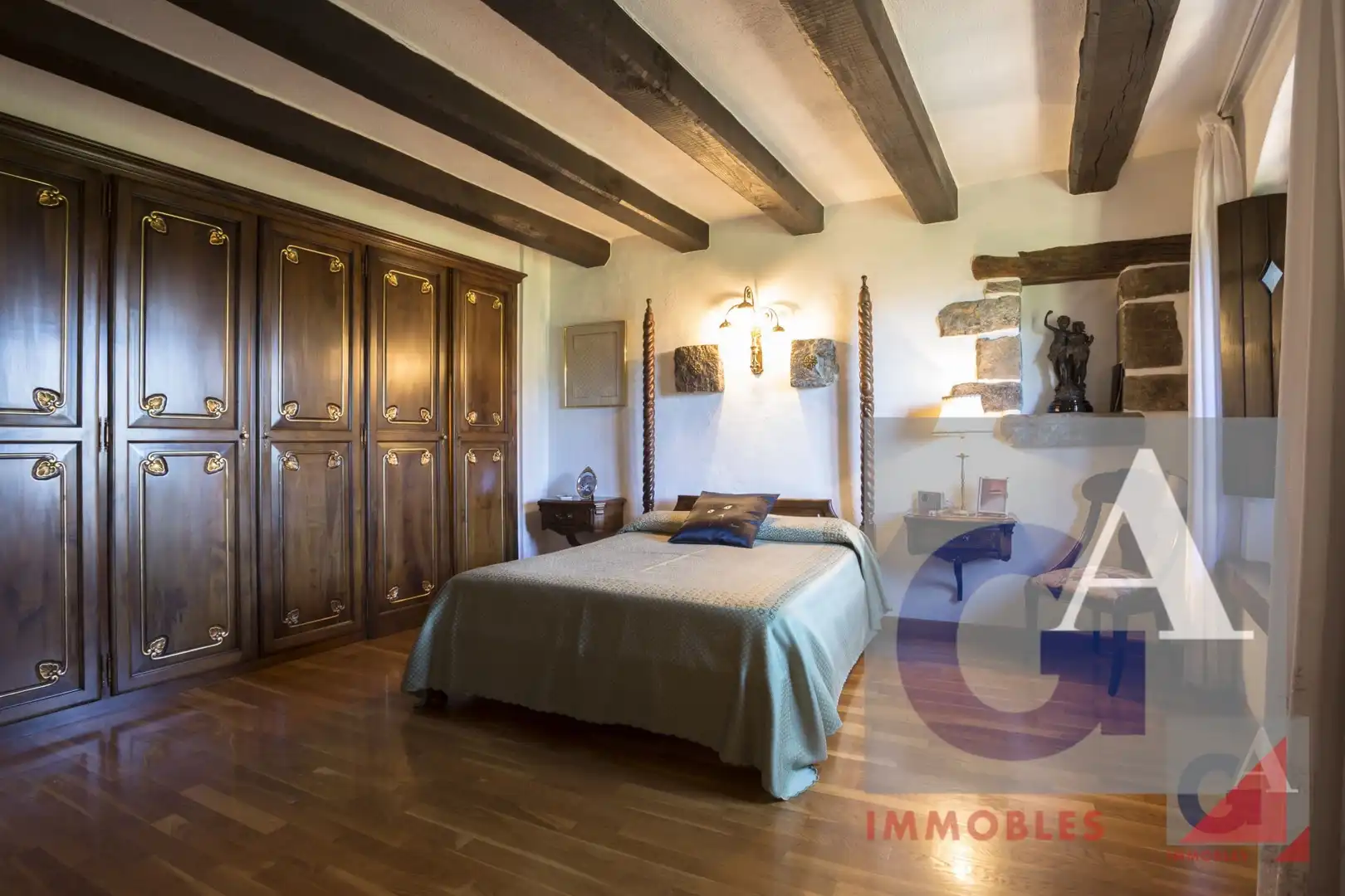 Country homes for sale in Montagut i Oix