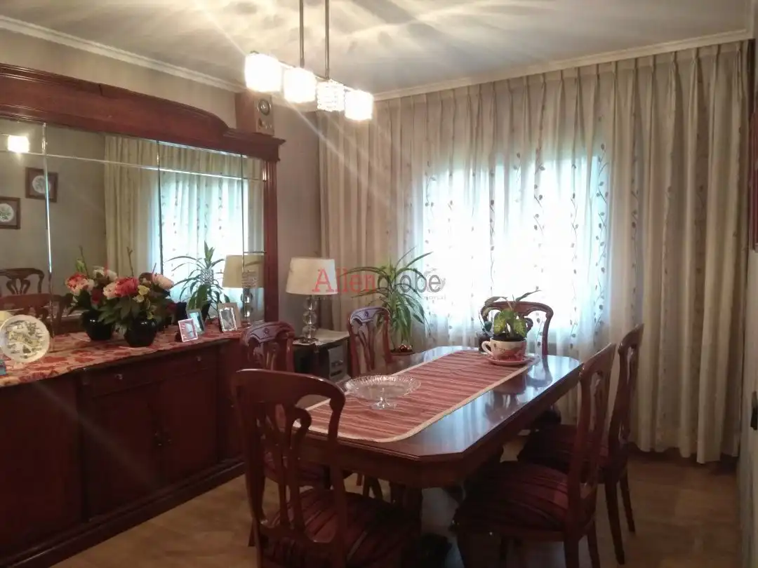 Comedor de Casa o chalet en venta en Nava con Calefacción, Terraza y Balcón