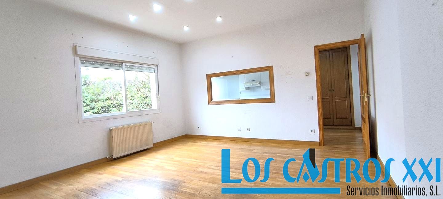 Living room of Planta baja to rent in Alpedrete  with Heating, Parquet flooring and Storage room