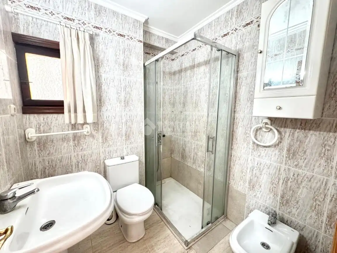 Baño de Piso en venta en Almería