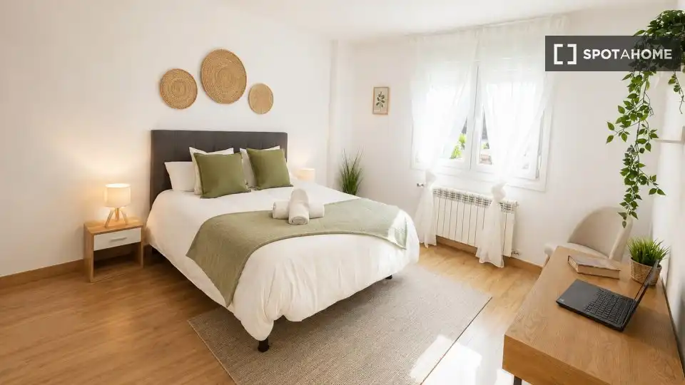 Habitación de Apartamento para compartir en Alpedrete con Aire acondicionado, Terraza y Amueblado