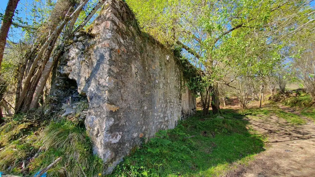 Finca rústica en venta en Llanes
