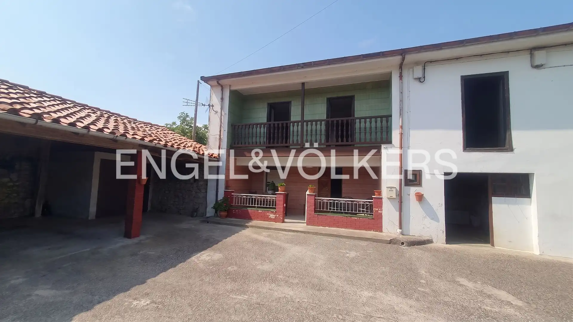 Exterior view of Detached homes for sale in Santillana del Mar  with Heating, Private garden and Terrace