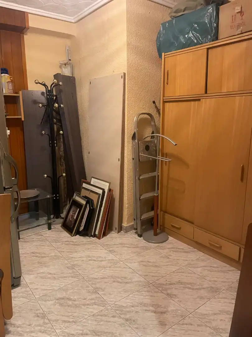 Wohnung zum Verkauf in Valencia mit Klimaanlage, Möbliert und Ofen
