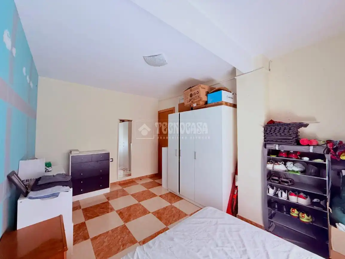 Schlafzimmer von Wohnung zum Verkauf in Mislata mit Klimaanlage, Möbliert und Balkon