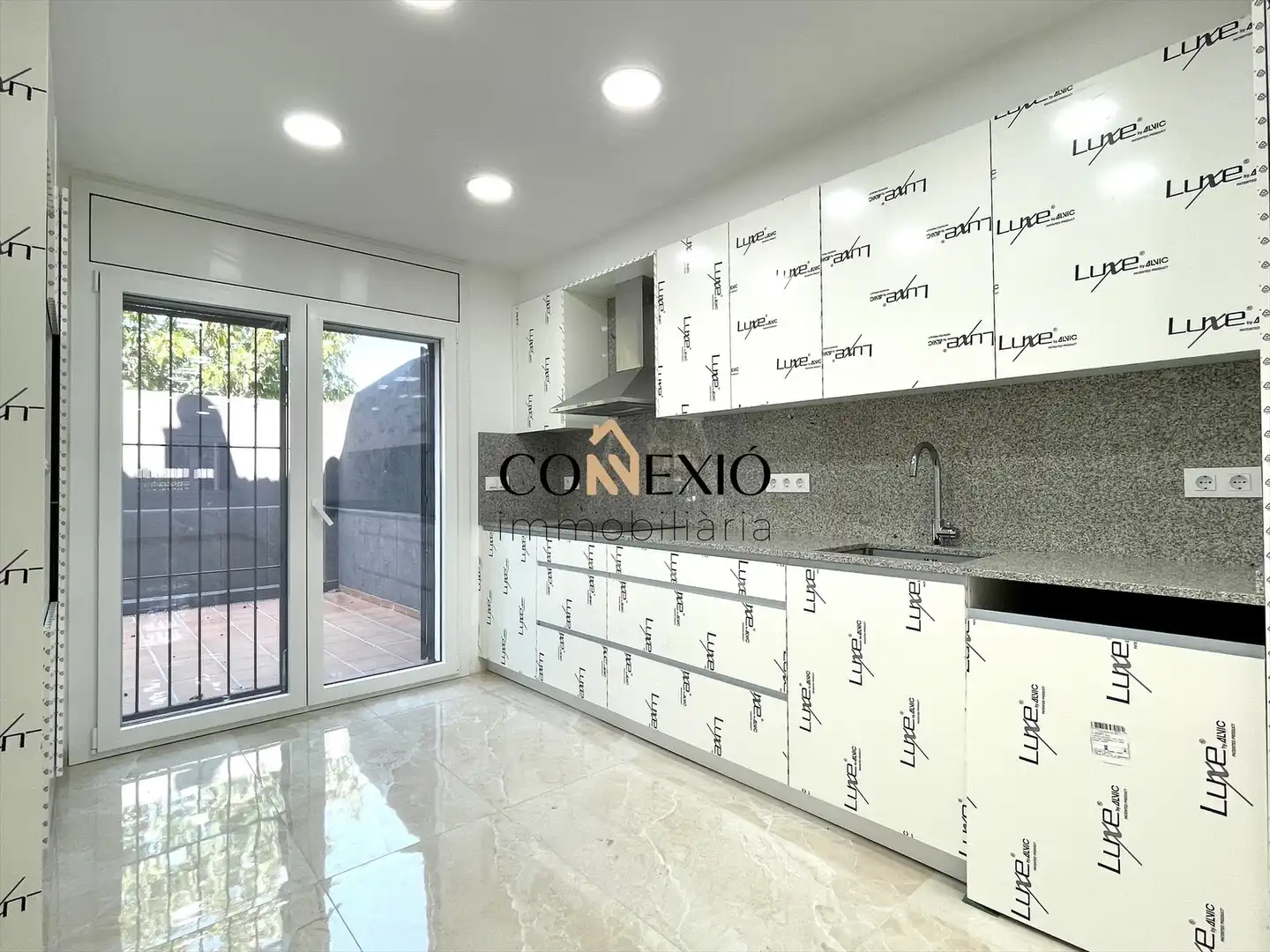 Cocina de Planta baja en venta en Sarrià de Ter con Aire acondicionado, Calefacción y Terraza