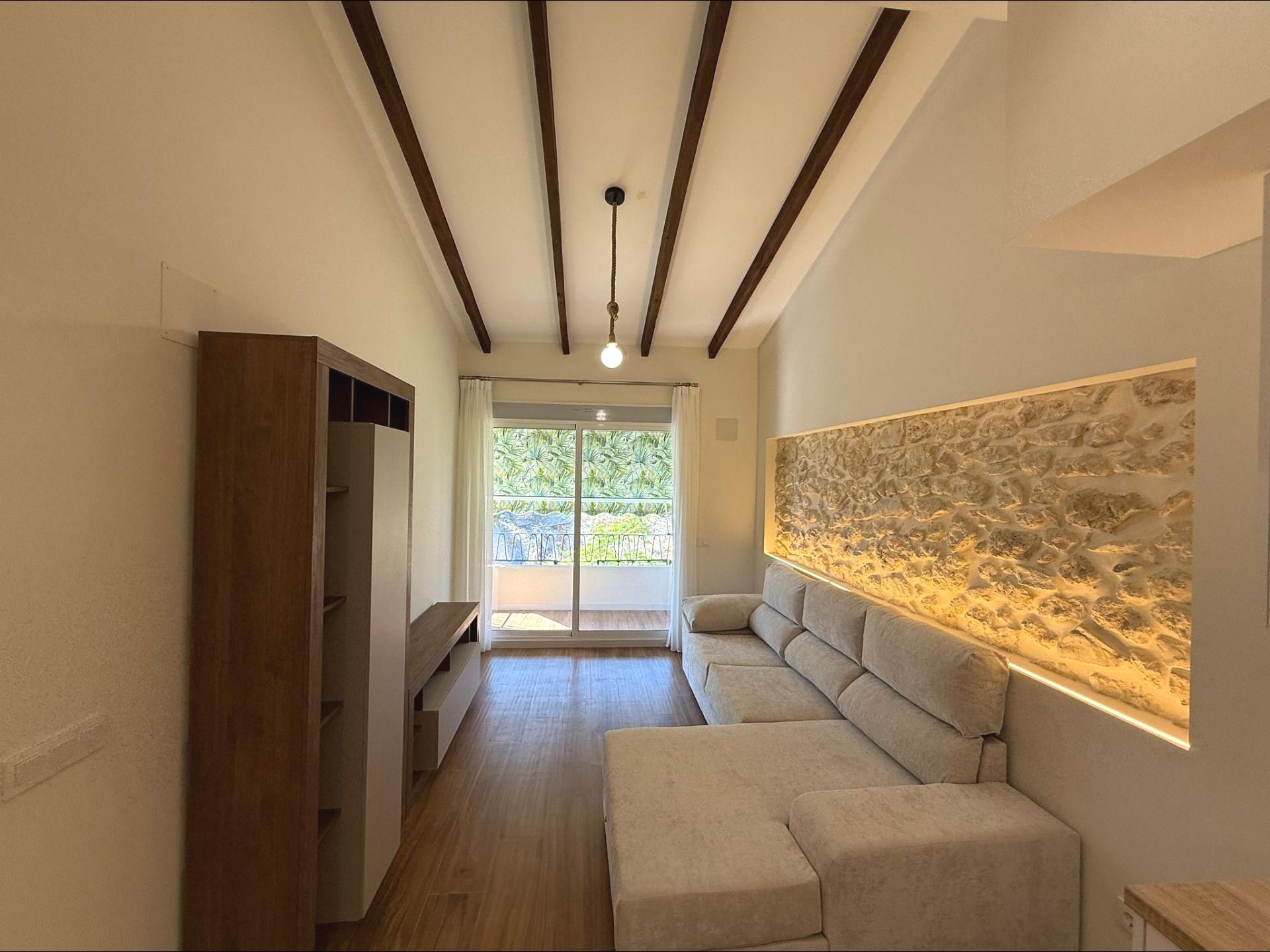 Sala de estar de Piso de alquiler en Alicante / Alacant con Aire acondicionado y Balcón