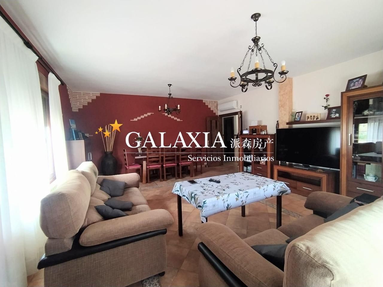 Sala de estar de Casa o chalet en venta en Yeles con Aire acondicionado, Calefacción y Jardín privado