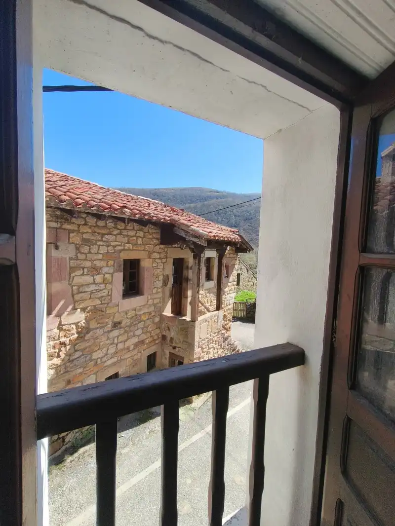 Vista exterior de Casa adosada en venda en Rionansa amb Calefacció i Jardí privat