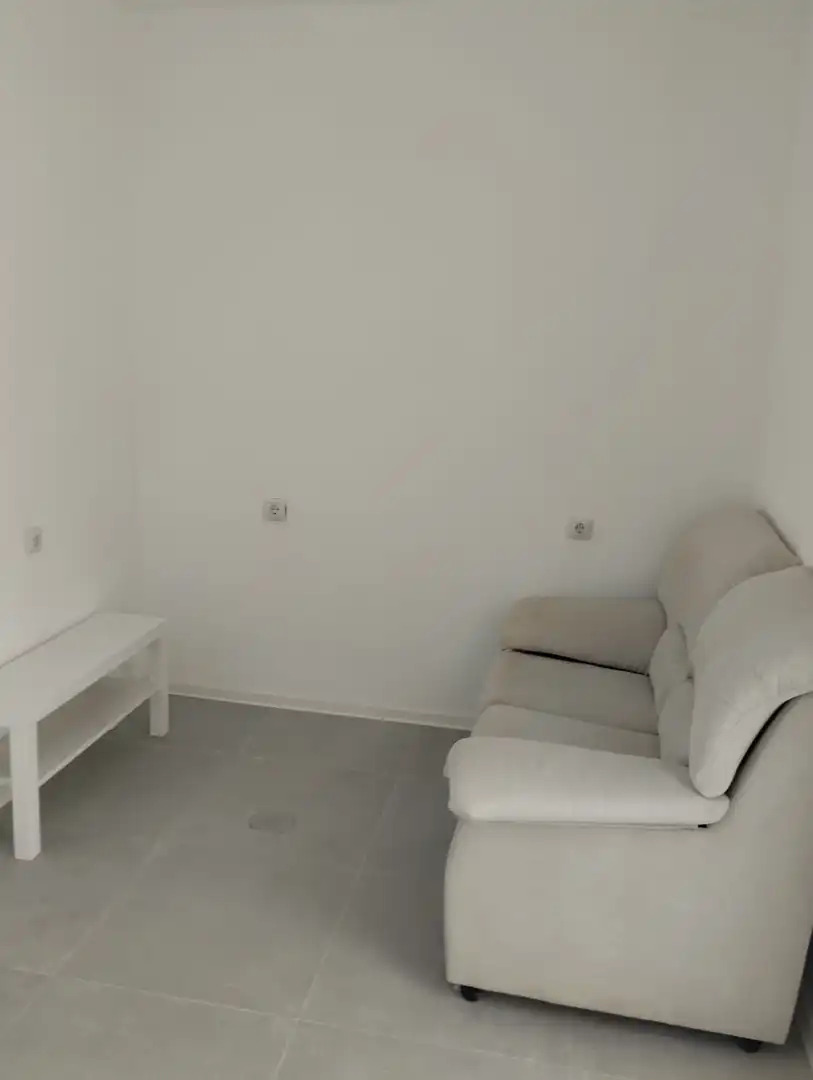 Wohnung zur Miete in Calle Archidona, Estación de Cártama