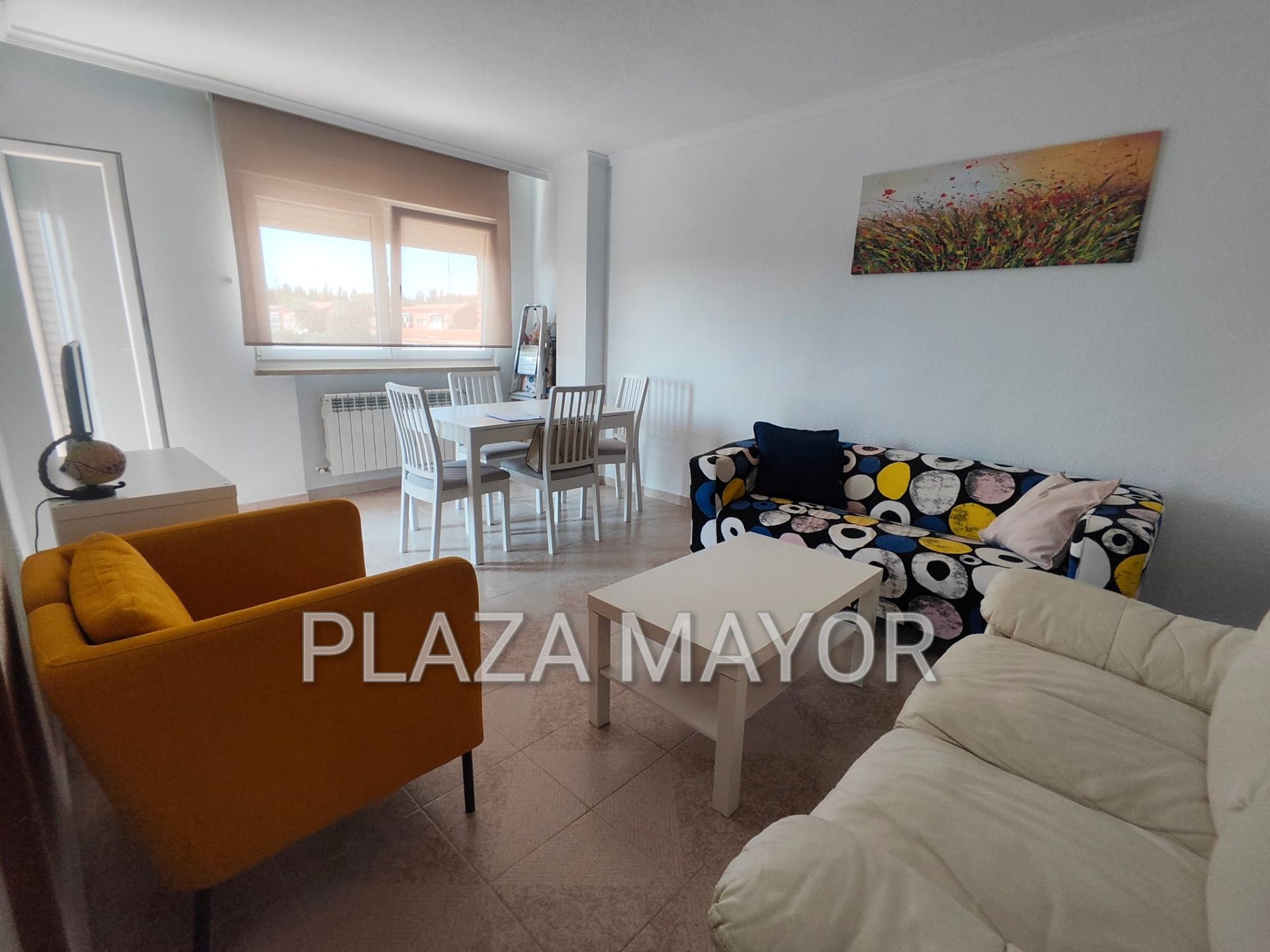 Sala d'estar de Pis de lloguer en Salamanca Capital amb Calefacció, Parquet i Moblat