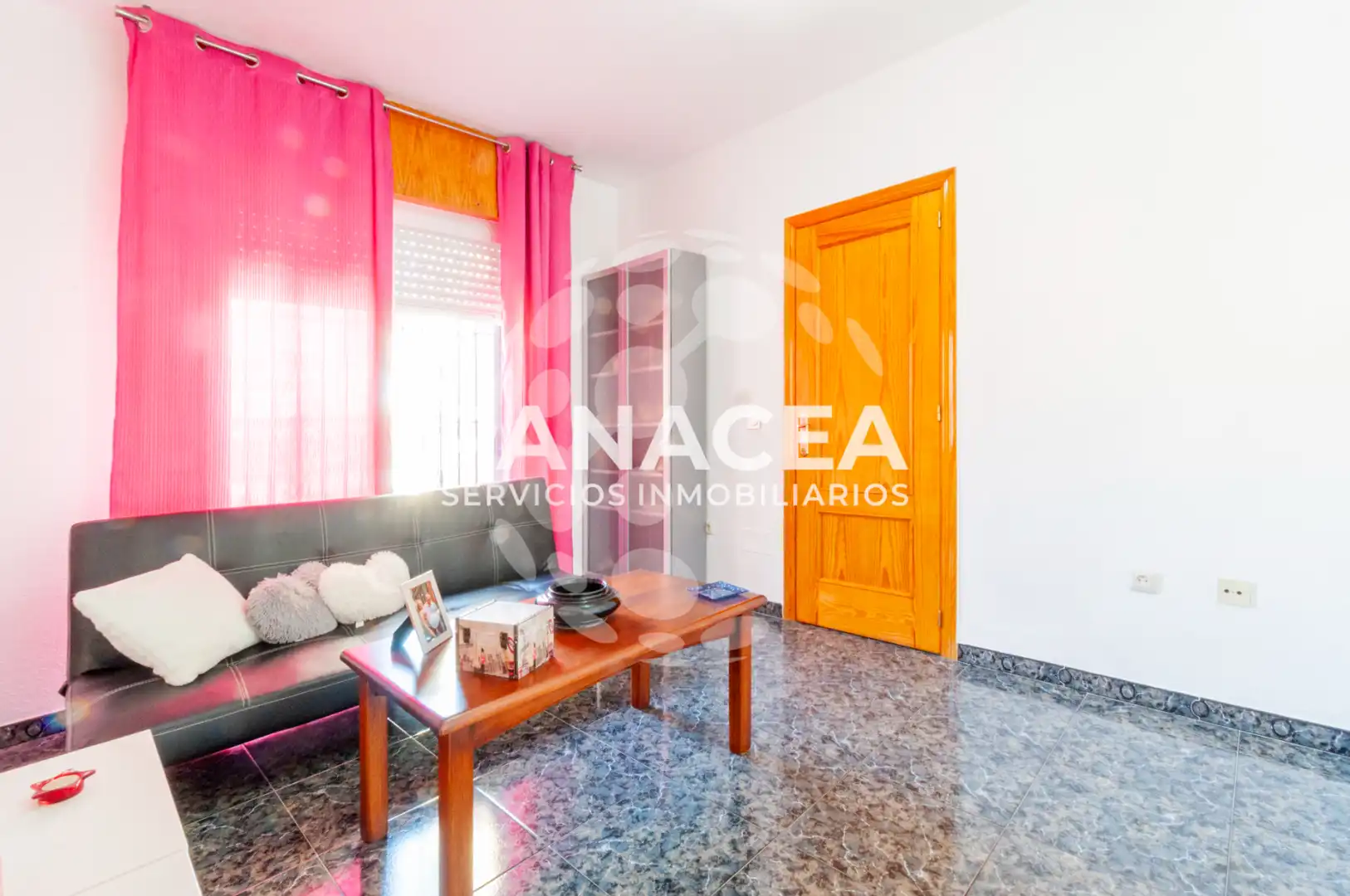 Habitación de Casa adosada en venta en Vícar con Jardín privado, Terraza y Amueblado