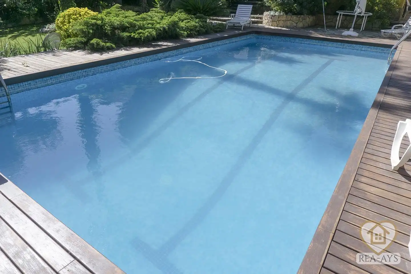 Piscina de Casa o chalet en venta en Vallirana con Jardín privado, Terraza y Trastero