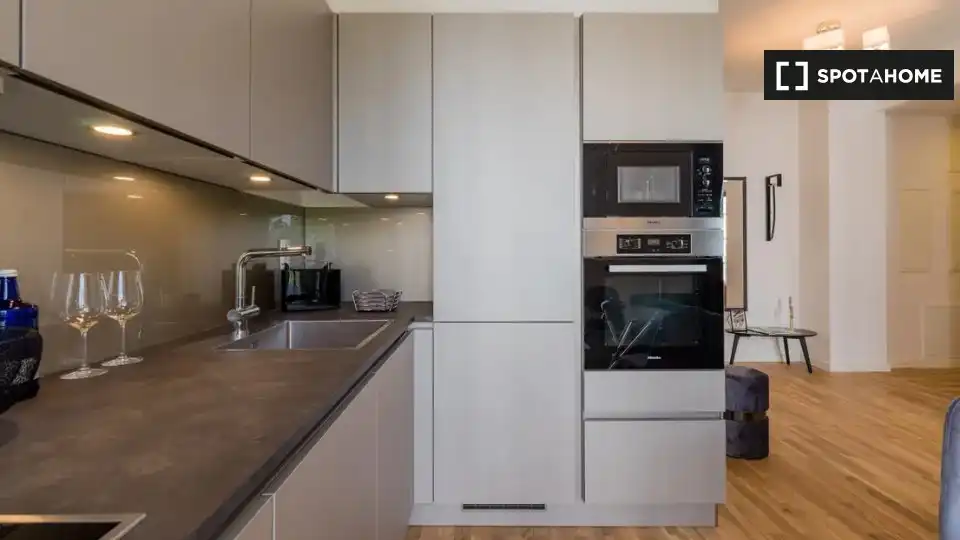 Cuina de Apartament per a compartir en Nuñomoral amb Aire condicionat, Terrassa i Moblat