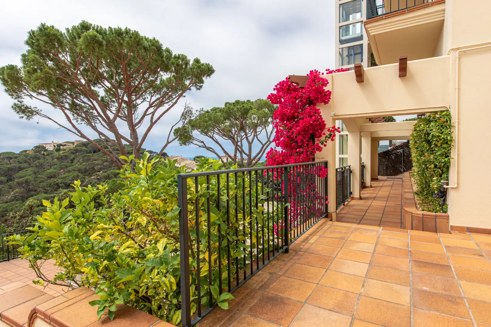 Terrassa de Casa o xalet en venda en Sant Feliu de Guíxols amb Aire condicionat, Calefacció i Jardí privat