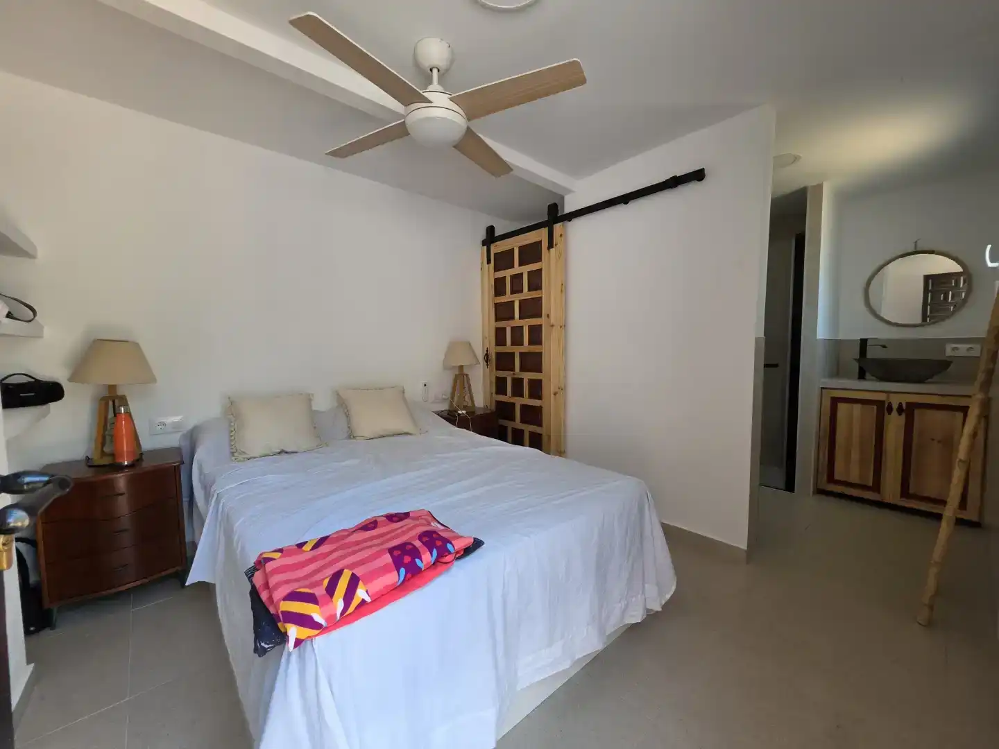 Dormitori de Casa o xalet de lloguer en Dénia amb Aire condicionat, Jardí privat i Traster