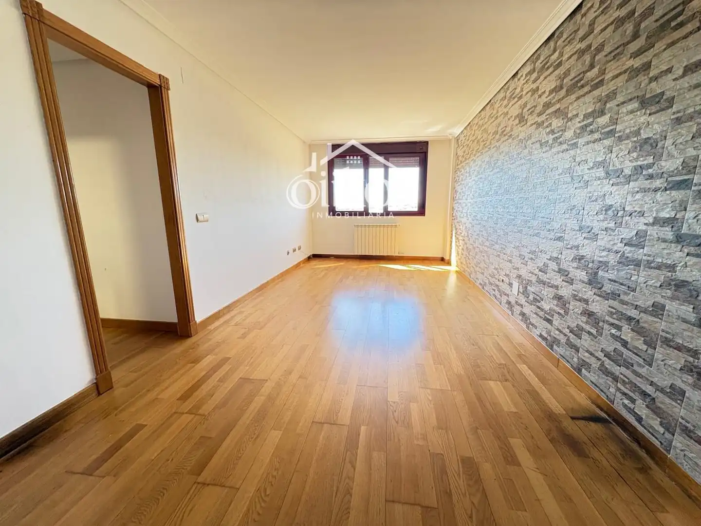 Sala de estar de Piso en venta en Salamanca con Calefacción, Parquet y Piscina