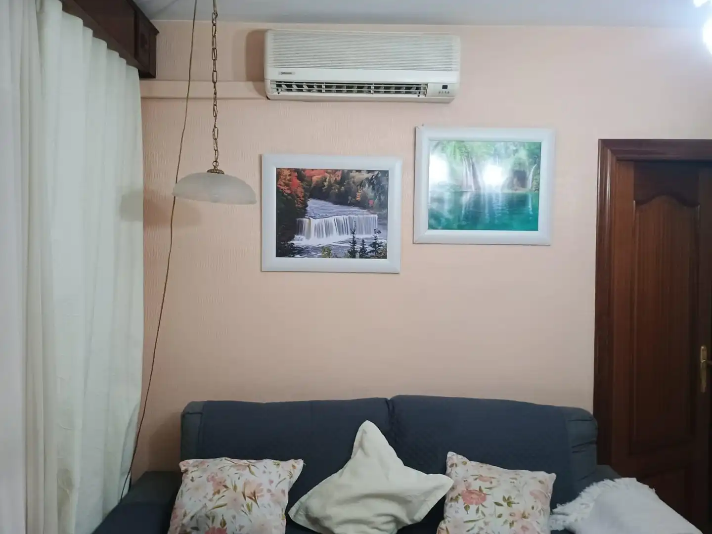 Sala d'estar de Pis en venda en Mairena del Aljarafe amb Jardí privat, Terrassa i Balcó