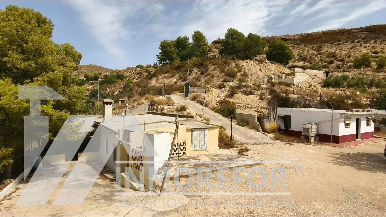 Casa rústica con jardín en venta en Crevillent