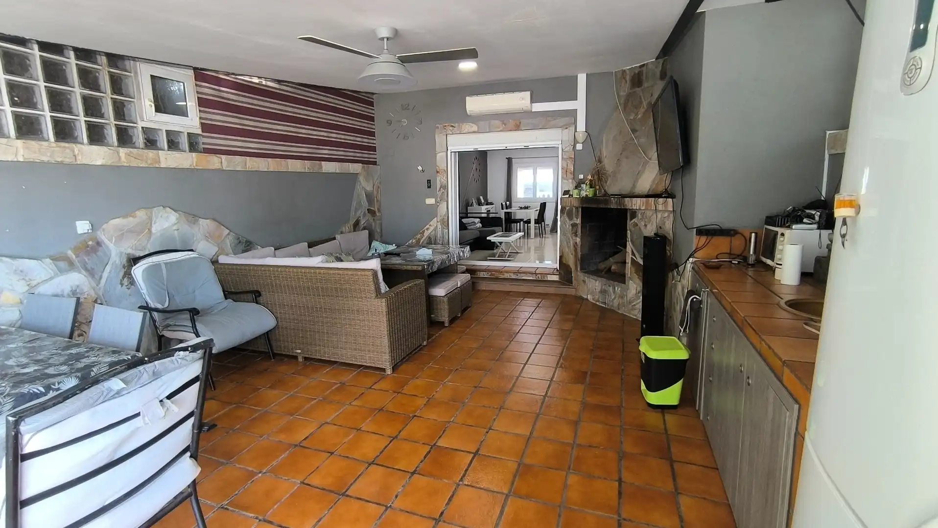 Casa adosada en venda en Pinseque amb Aire condicionat, Calefacció i Jardí privat