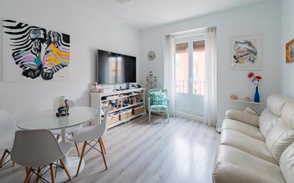 Living room of Flat for sale in  Madrid Capital  with Air Conditioner and Heating