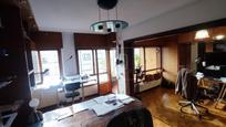 Sala d'estar de Àtic en venda en Oviedo  amb Calefacció, Terrassa i Balcó
