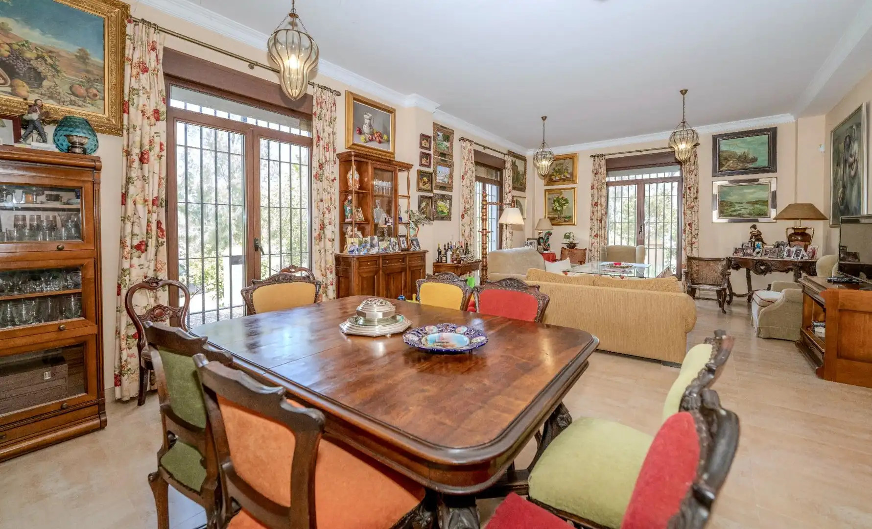 Esszimmer von Country house zum Verkauf in Ayamonte mit Klimaanlage, Heizung und Privatgarten