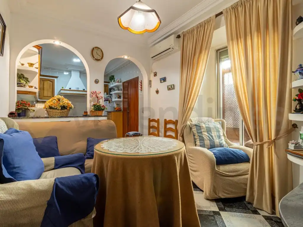 Sala de estar de Casa o chalet en venta en Jerez de la Frontera con Aire acondicionado y TV