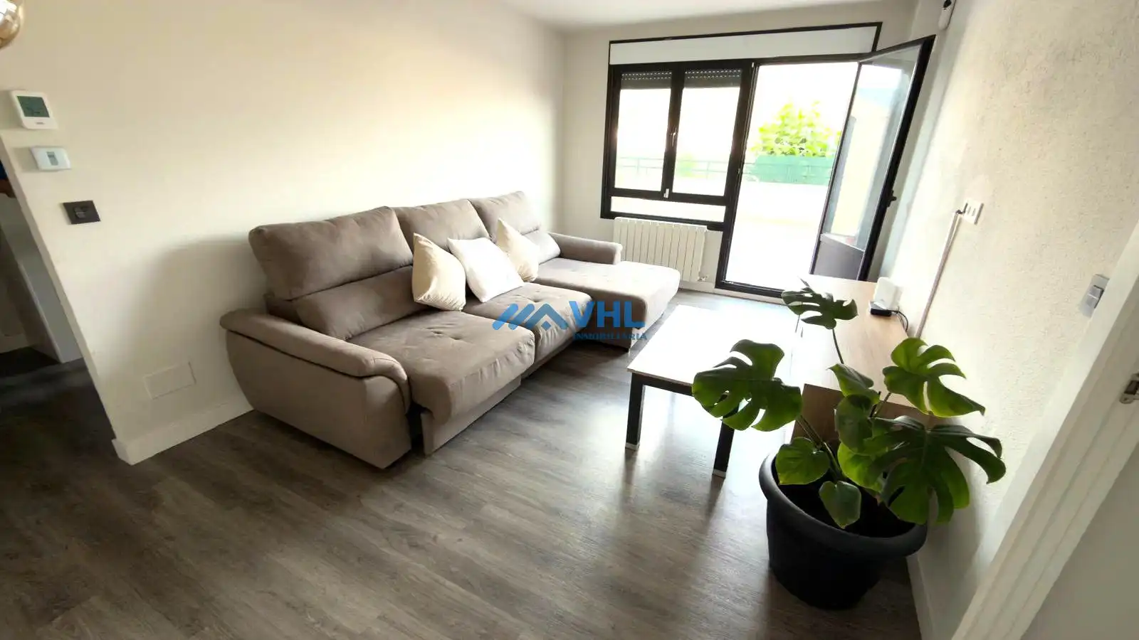 Sala de estar de Piso de alquiler en Castro-Urdiales con Calefacción, Terraza y Amueblado