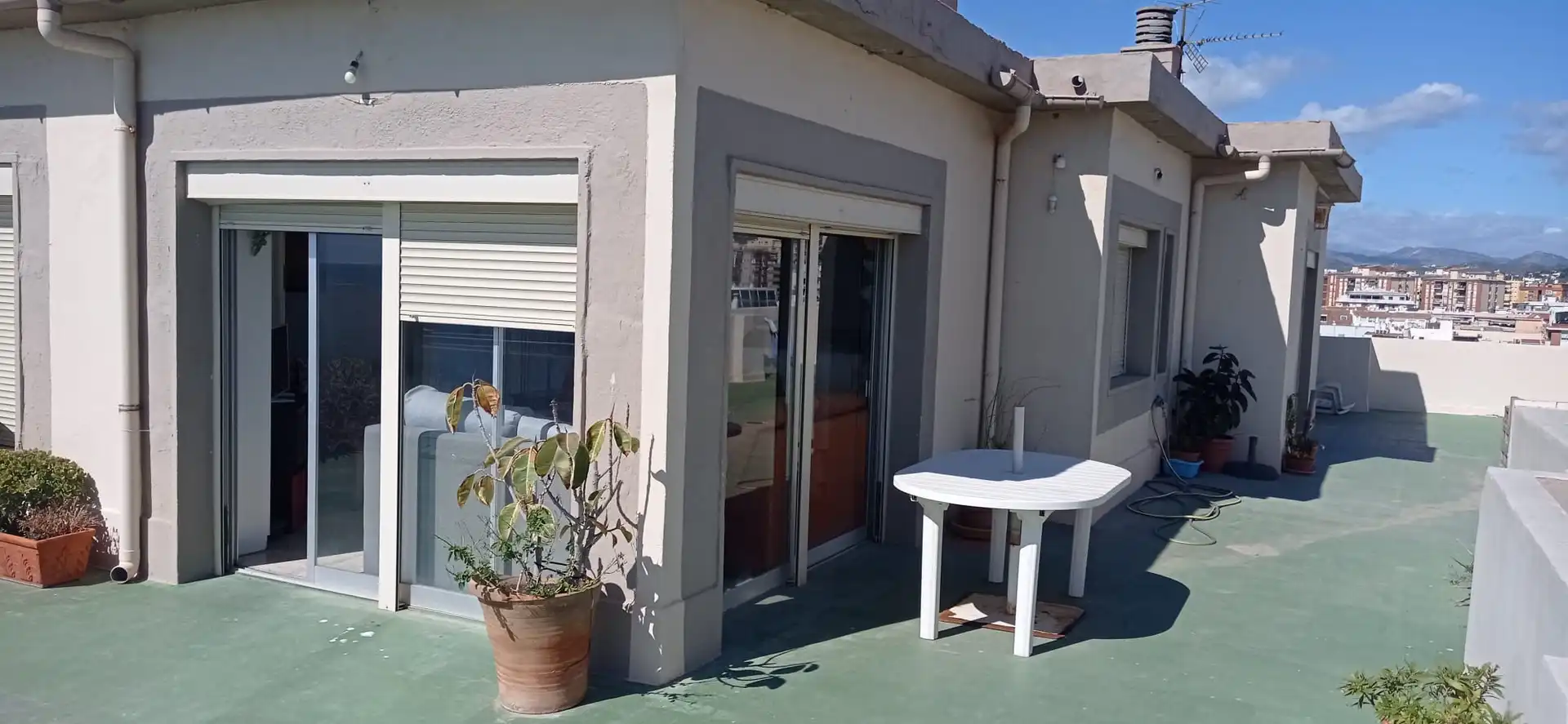 Vista exterior de Àtic en venda en Fuengirola amb Terrassa